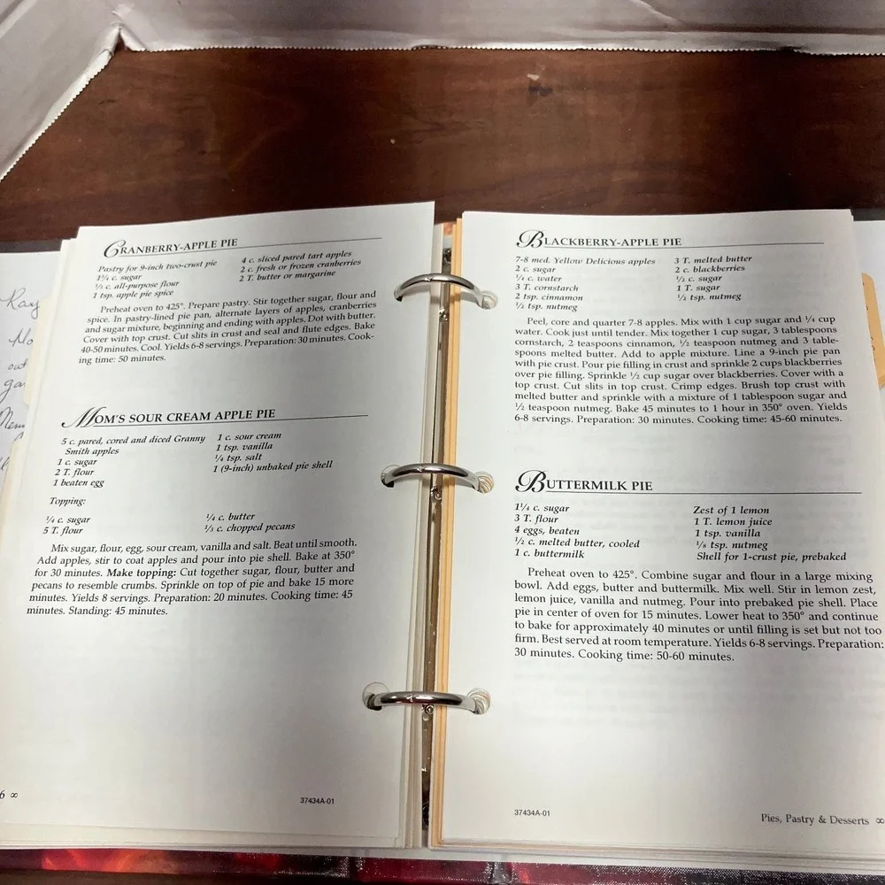 A Bountiful Harvest Tulsa Oklahoma County Master Gardeners 2001 Cookbook Binder